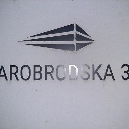 Apartman Viaggio Sremska Mitrovica Eksteriør billede