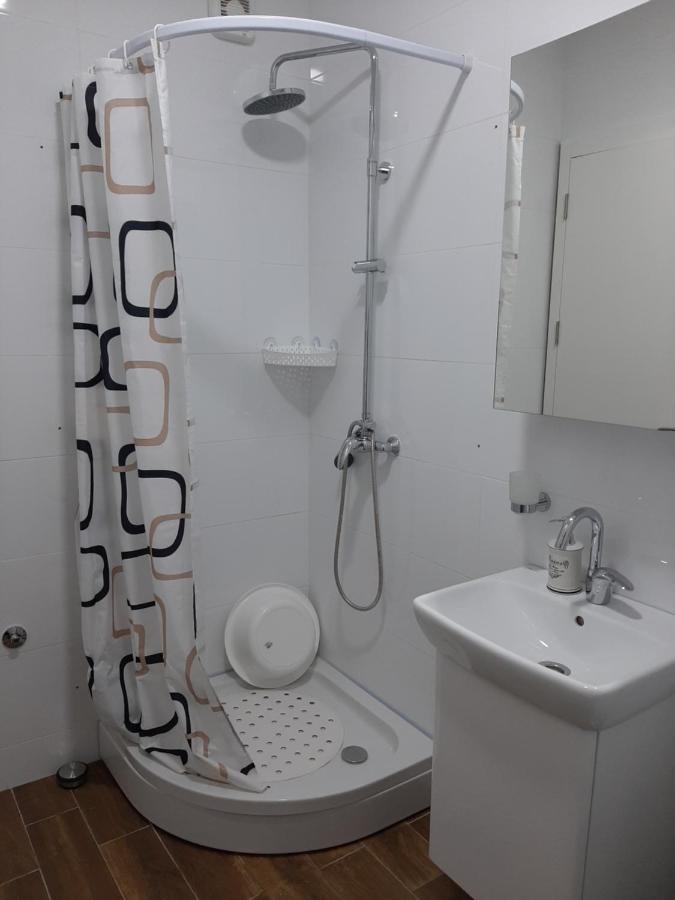Apartman Viaggio Sremska Mitrovica Eksteriør billede