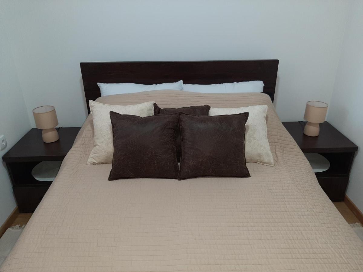 Apartman Viaggio Sremska Mitrovica Eksteriør billede